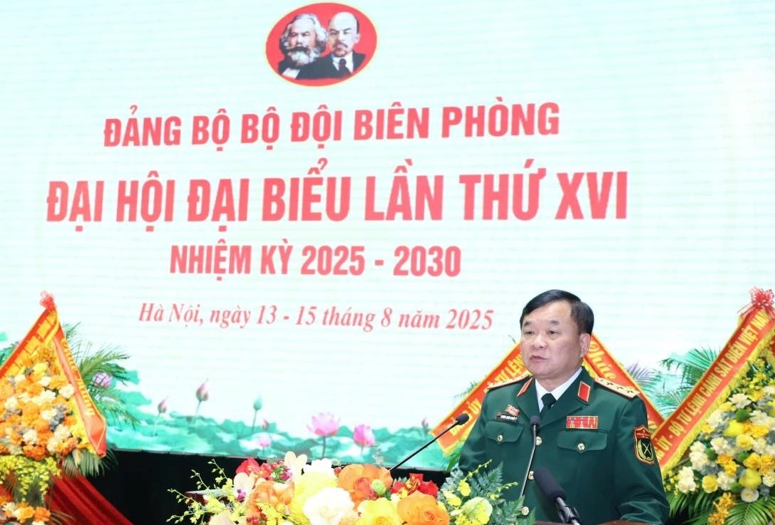 Thượng tướng Hoàng Xuân Chiến Ủy viên Trung ương Đảng, Thứ trưởng Bộ Quốc phòng phát biểu chỉ đạo Đại hội