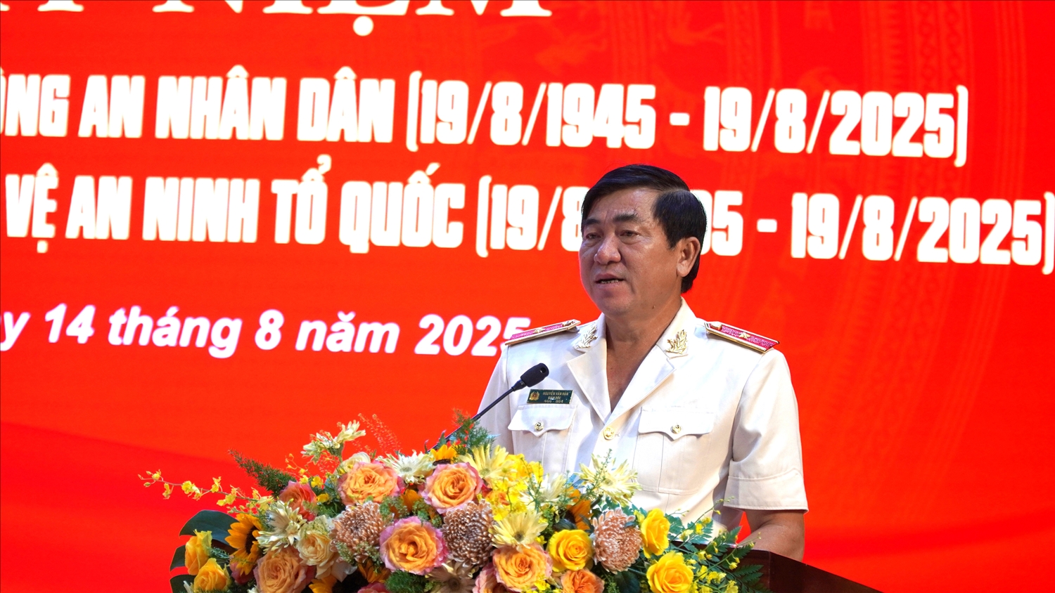 Thiếu tướng Nguyễn Văn Hận, Giám đốc Công an tỉnh An Giang phát biểu tại buổi lễ.