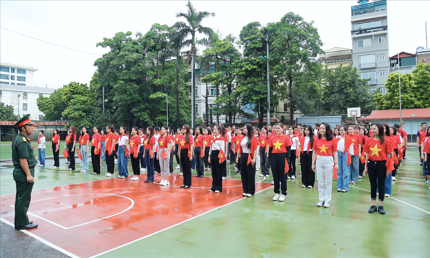 Dưới sự hướng dẫn của cán bộ chiến sĩ của Bộ Tư lệnh Thủ đô, từ ngày 12 -15/8, Khối Báo chí Cách mạng Việt Nam bước vào luyện tập chính thức đợt 1