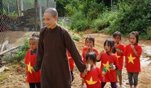 Sư thầy Thích Đàm Ngoan, “người mẹ hiền” của những trẻ mồ côi, cơ nhỡ. Ảnh: Nhà chùa cung cấp.
