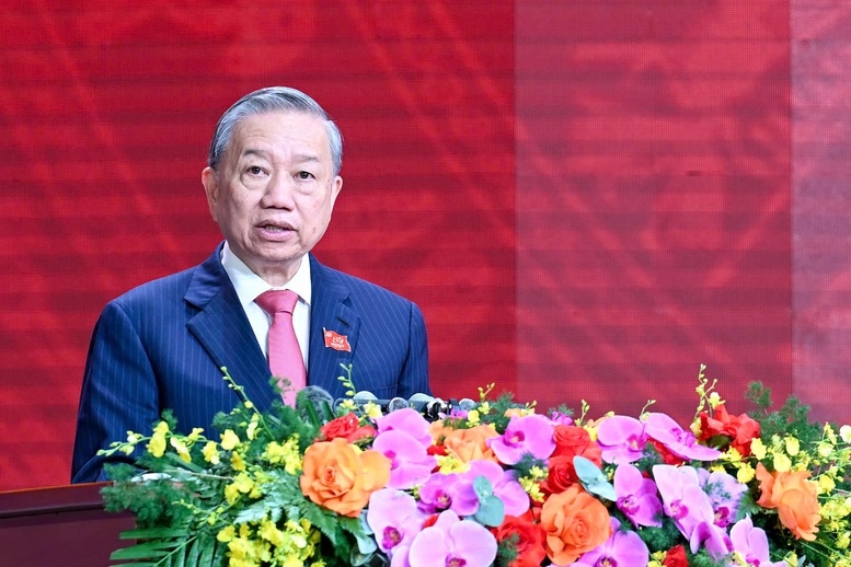 Tổng Bí thư Tô Lâm nhấn mạnh, lễ kỷ niệm 80 năm Ngày truyền thống CAND Việt Nam và 20 năm Ngày hội Toàn dân bảo vệ an ninh Tổ quốc là dịp để Đảng, Nhà nước và nhân dân bày tỏ lòng biết ơn sâu sắc, tri ân chân thành đối với cống hiến to lớn, hy sinh thầm lặng mà hiển hách của CAND - Ảnh: VGP/Nhật Bắc