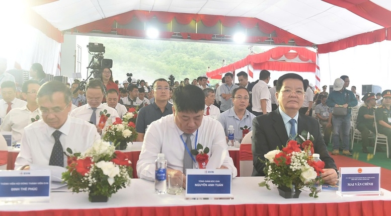 Phó Thủ tướng Mai Văn Chính dự Lễ khánh thành, phát điện Tổ máy số 1, Dự án Nhà máy Thủy điện Hòa Bình mở rộng tại tỉnh Phú Thọ - Ảnh: VGP/Giang Thanh