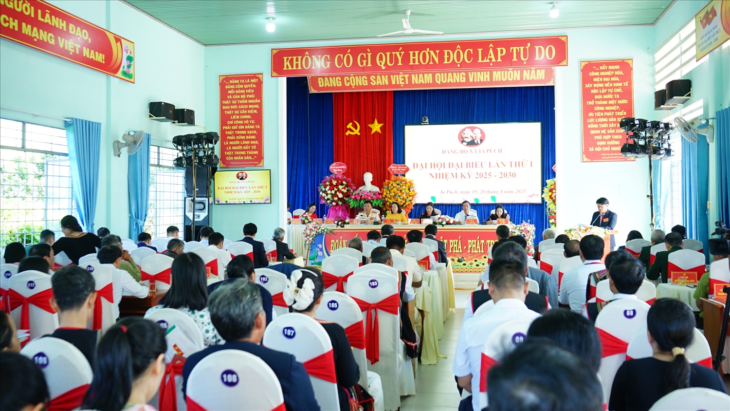 Quang cảnh Đại hội 