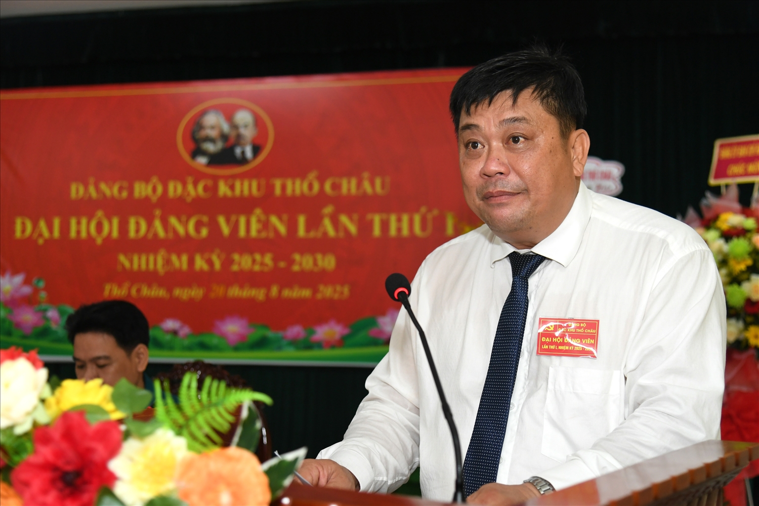 Đại tá Nguyễn Văn Ngành, Chỉ huy trưởng Bộ CHQS tỉnh An Giang phát biểu chỉ đạo đại hội. (Ảnh: Phương Vũ)
