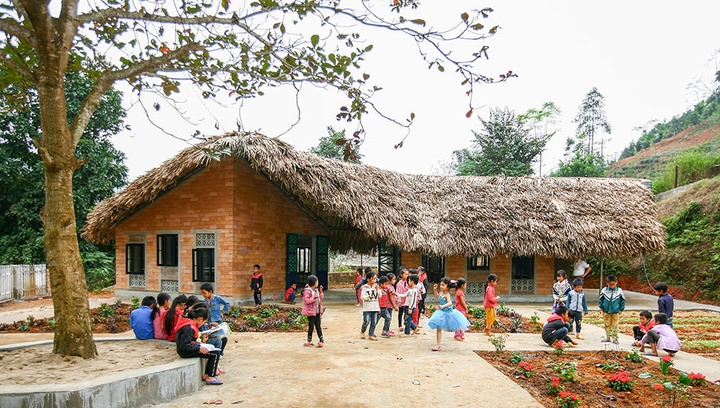 Việc xây dựng trường học tại các xã biên giới là việc mới, việc lớn và có ý nghĩa sâu sắc (Ảnh: Báo Giáo dục và Thời đại)