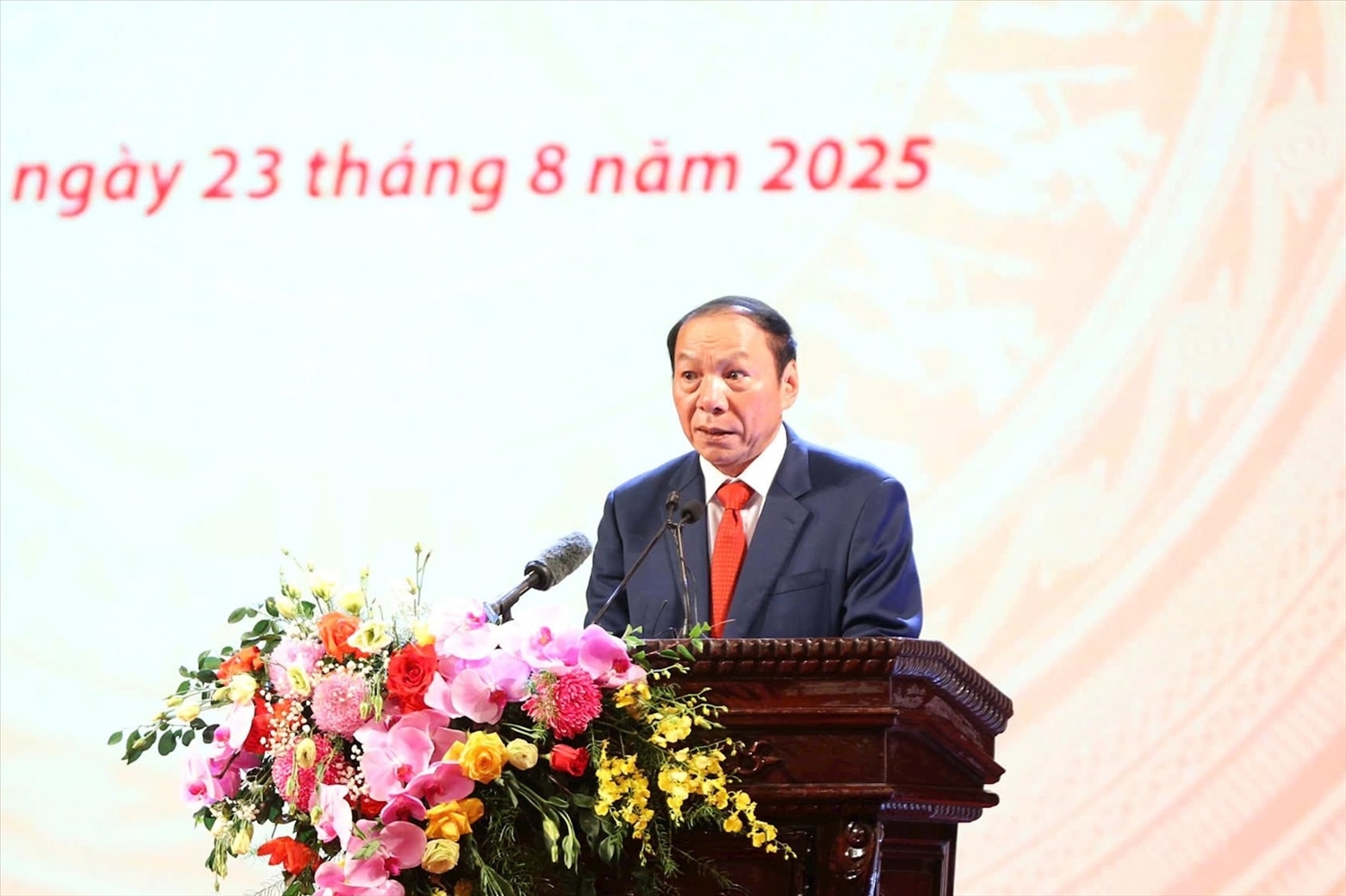 Bộ trưởng Bộ Văn hóa, Thể thao và Du lịch Nguyễn Văn Hùng phát biểu tại Lễ kỷ niệm
