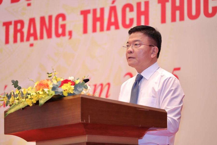 Phó Thủ tướng Chính phủ Lê Thành Long phát biểu tại Hội thảo.
