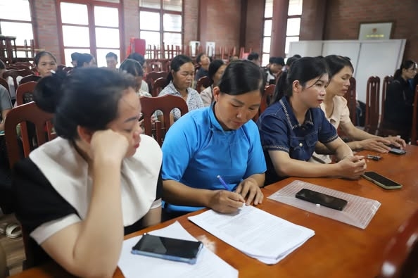 Các học viên tham gia lớp tập huấn