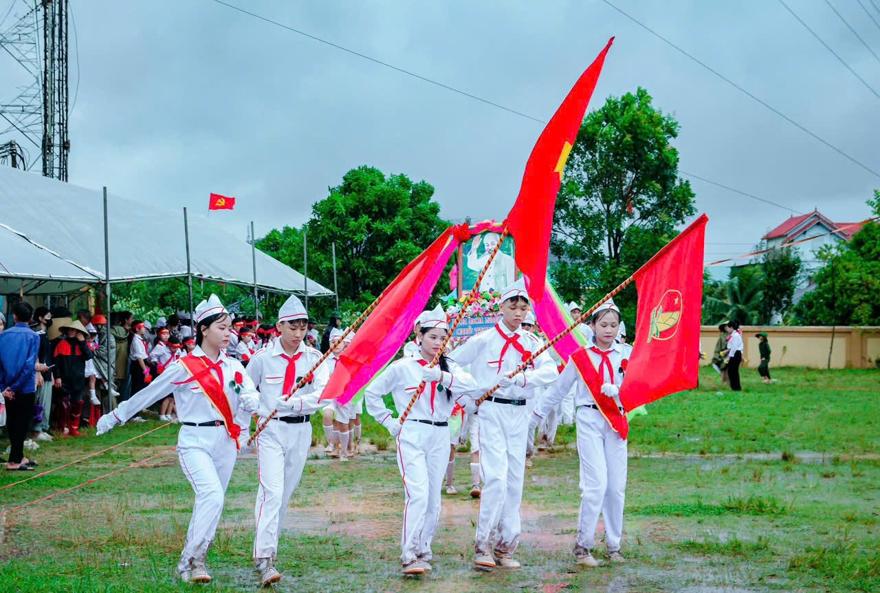 Duyệt nghi thức Đội là hoạt động truyền thống diễn ra mỗi dịp Tết Độc lập - Ảnh: CSCC