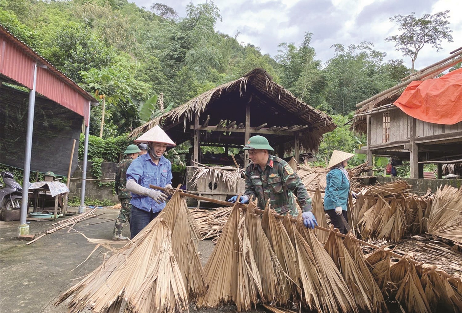  Quân và dân đồng lòng, làm nên kỳ tích xóa nhà tạm, nhà dột nát trên phạm vi cả nước