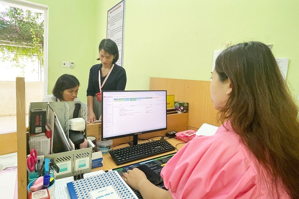 Nhiều cán bộ có trình độ thạc sĩ đã được điều động lên công tác tại các xã vùng cao Thanh Hóa(ảnh PV)