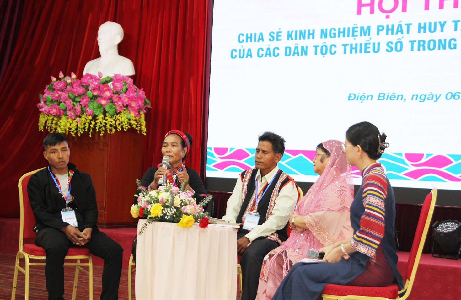 Đại diện Người có uy tín trong đồng bào DTTS chia sẻ kinh nghiệm thúc đẩy bình đẳng giới 