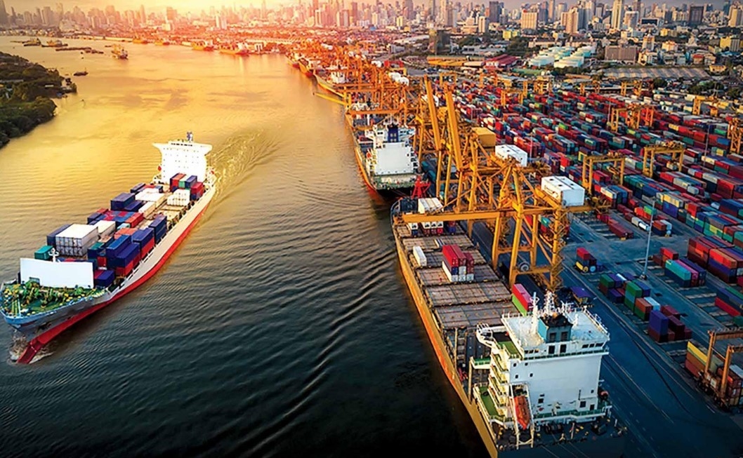 Thủ tướng Chính phủ yêu cầu các Bộ, ngành, các cơ quan thuộc Chính phủ chủ động, tích cực hơn nữa việc góp phần cùng cả nước thực hiện mục tiêu ổn định kinh tế vĩ mô (Ảnh TL).