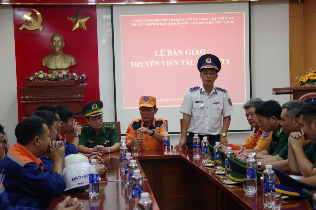 Lễ bàn giao 20 thuyền viên tàu GT UNITY bị nạn trên biển.