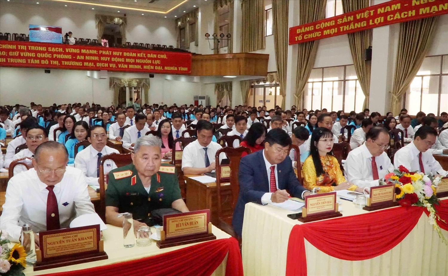 Các đại biểu tham dự Đại hội phường Long Xuyên, tỉnh An Giang ( Ảnh: Như Tâm)
