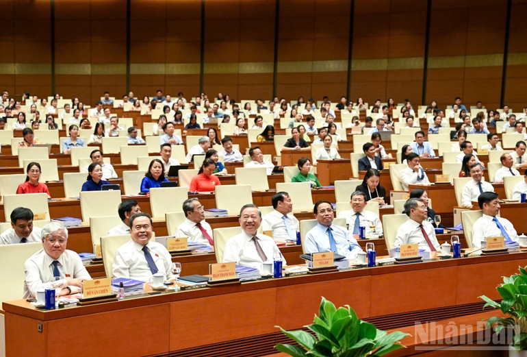 Tổng Bí thư Tô Lâm, Thủ tướng Chính phủ Phạm Minh Chính, Chủ tịch Quốc hội Trần Thanh Mẫn và các đại biểu dự Hội nghị. (Ảnh: DUY LINH)