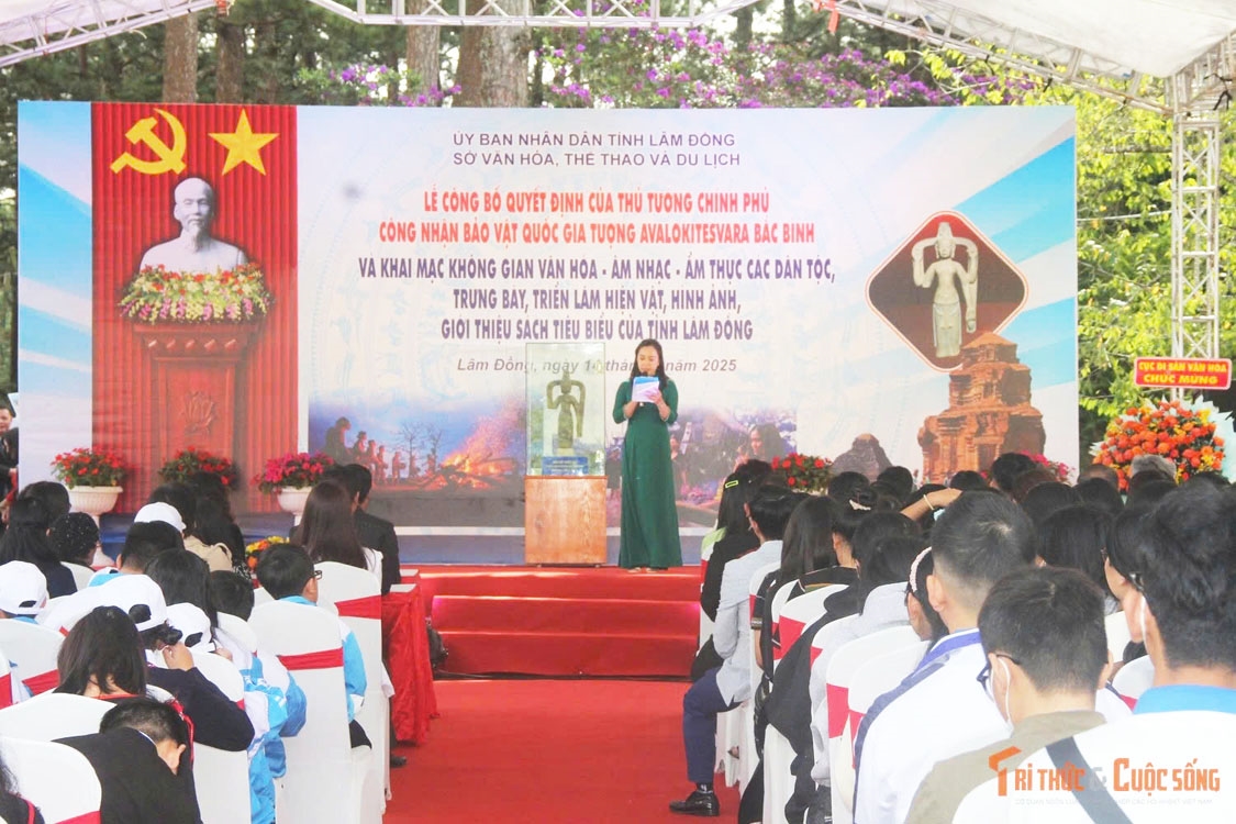 Quang cảnh lễ công bố Bảo vật Quốc gia của Thủ tướng Chính phủ. (Ảnh: Tri thức & Cuộc sống)