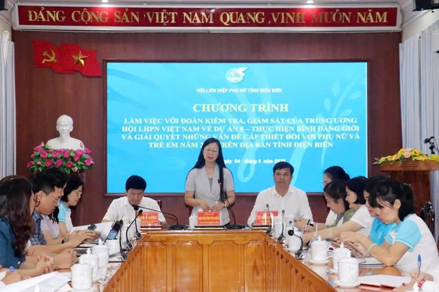 Phó Chủ tịch Hội LHPN Việt Nam Nguyễn Thị Thu Hiền đánh gía cao những kết quả hoạt động triển khai Dự án 8 của Điện Biên
