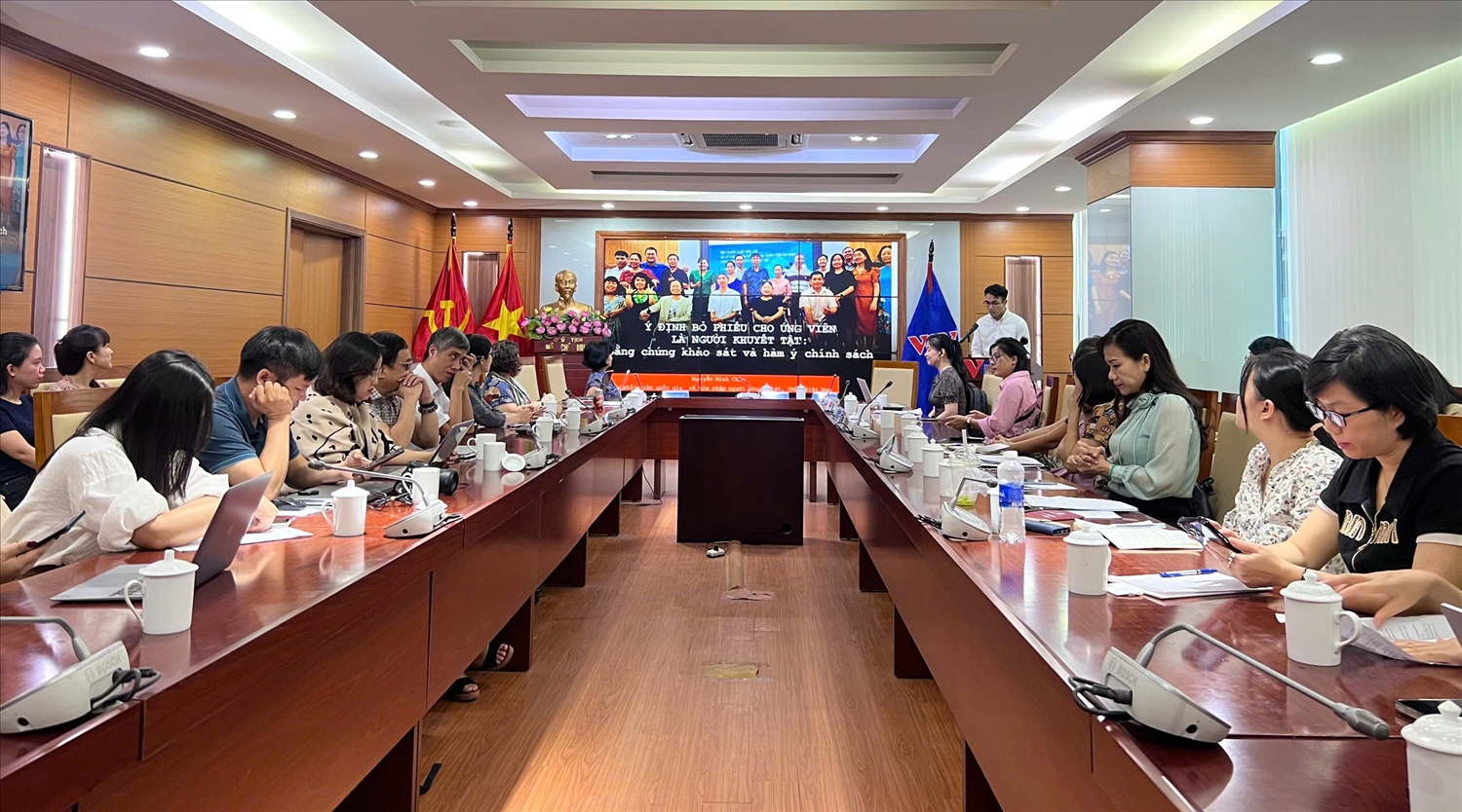 Quang cảnh buổi tập huấn