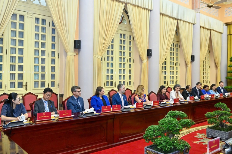Điều phối viên thường trú Liên hợp quốc, cùng các Trưởng đại diện các tổ chức Liên hợp Quốc tại Việt Nam tại buổi tiếp. (Ảnh: THUỶ NGUYÊN)
