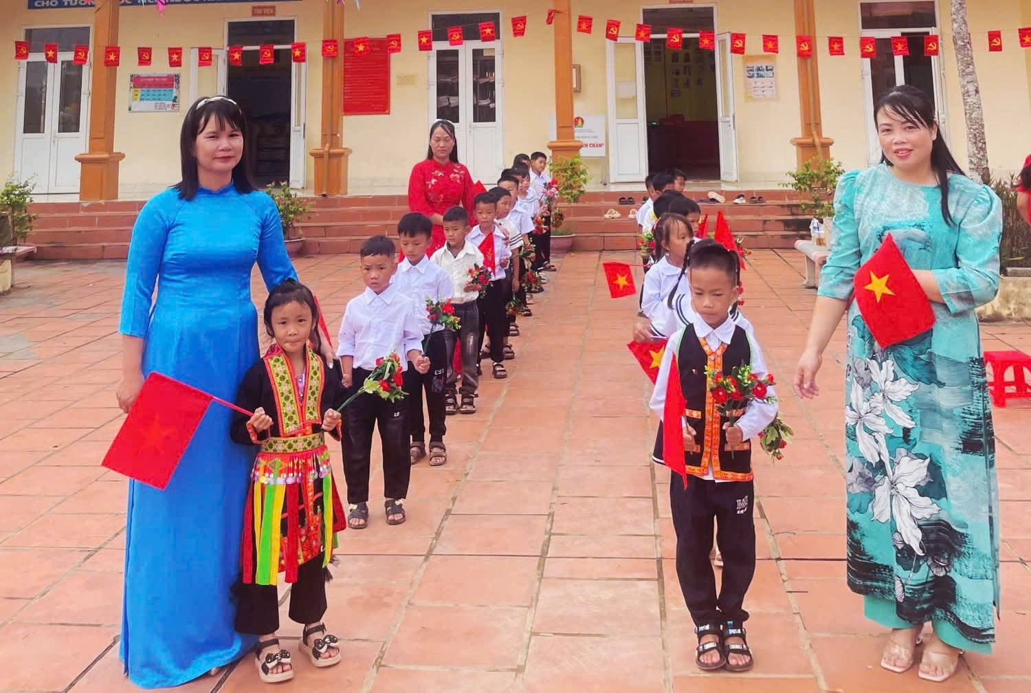 NĐ238 được ban hành thể hiện sự quan tâm sâu sắc của Đảng và Nhà nước đối với sự nghiệp giáo dục, là một bước tiến lớn trong việc hoàn thiện chính sách an sinh xã hội