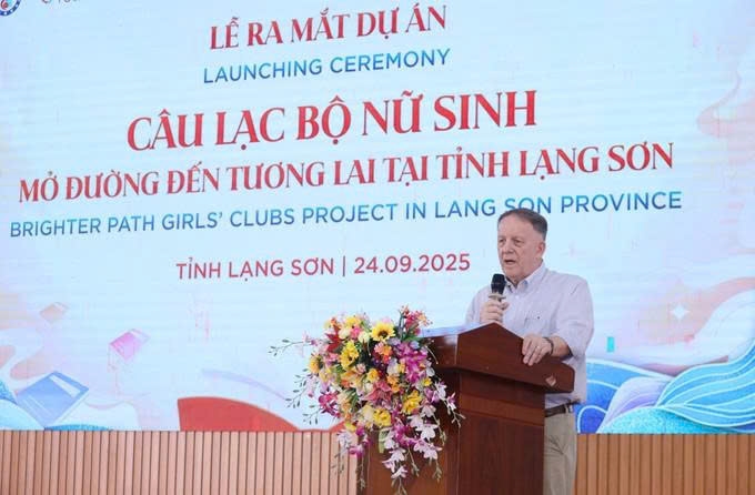 Ông Rad Kivette, Tổng Giám đốc VinaCapital Foundation phát biểu tại Lễ ra mắt