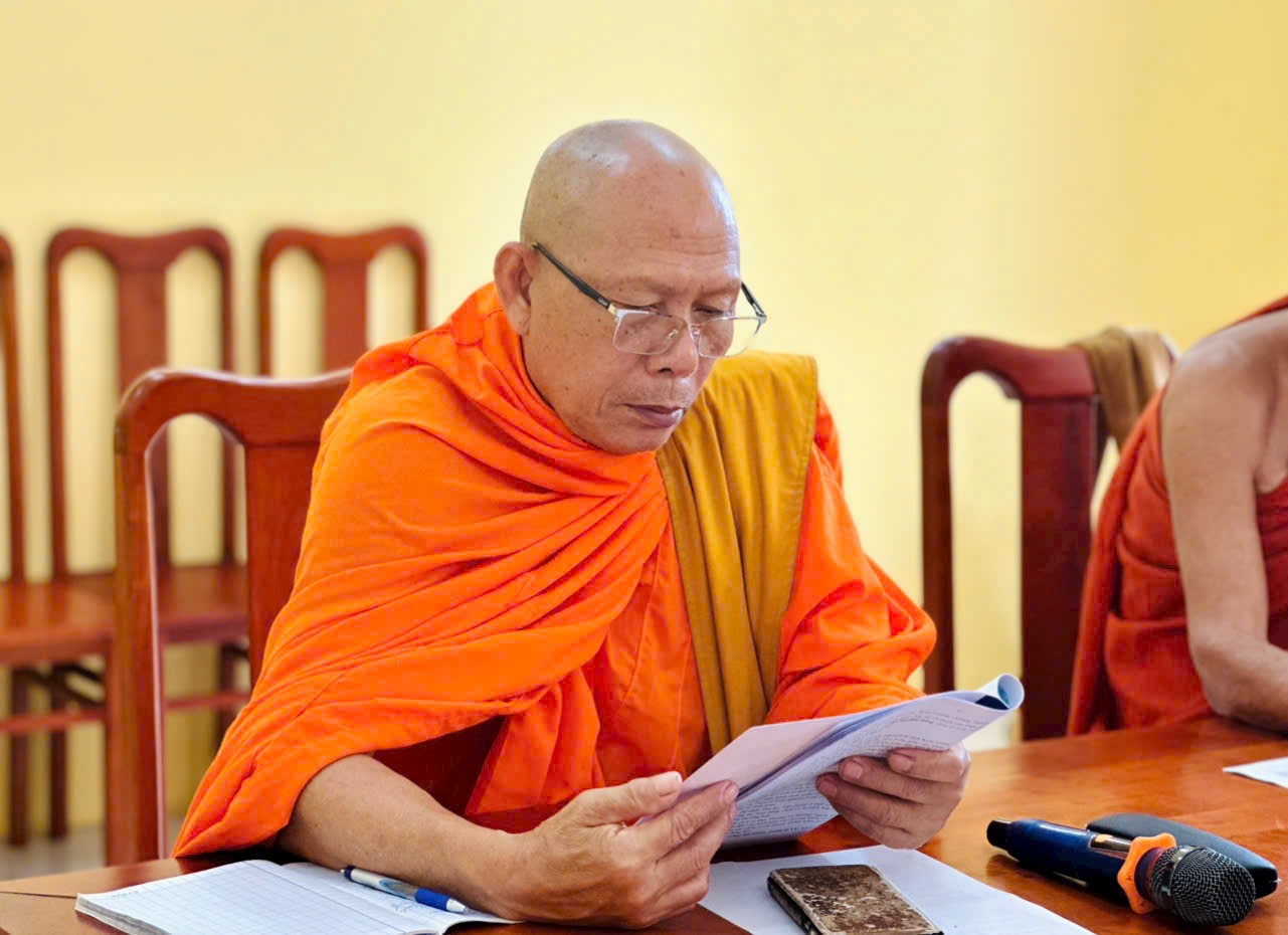 Hoà thượng dành nhiều thời gian nghiên cứu các chính sách giáo dục trong vùng đồng bào dân tộc 