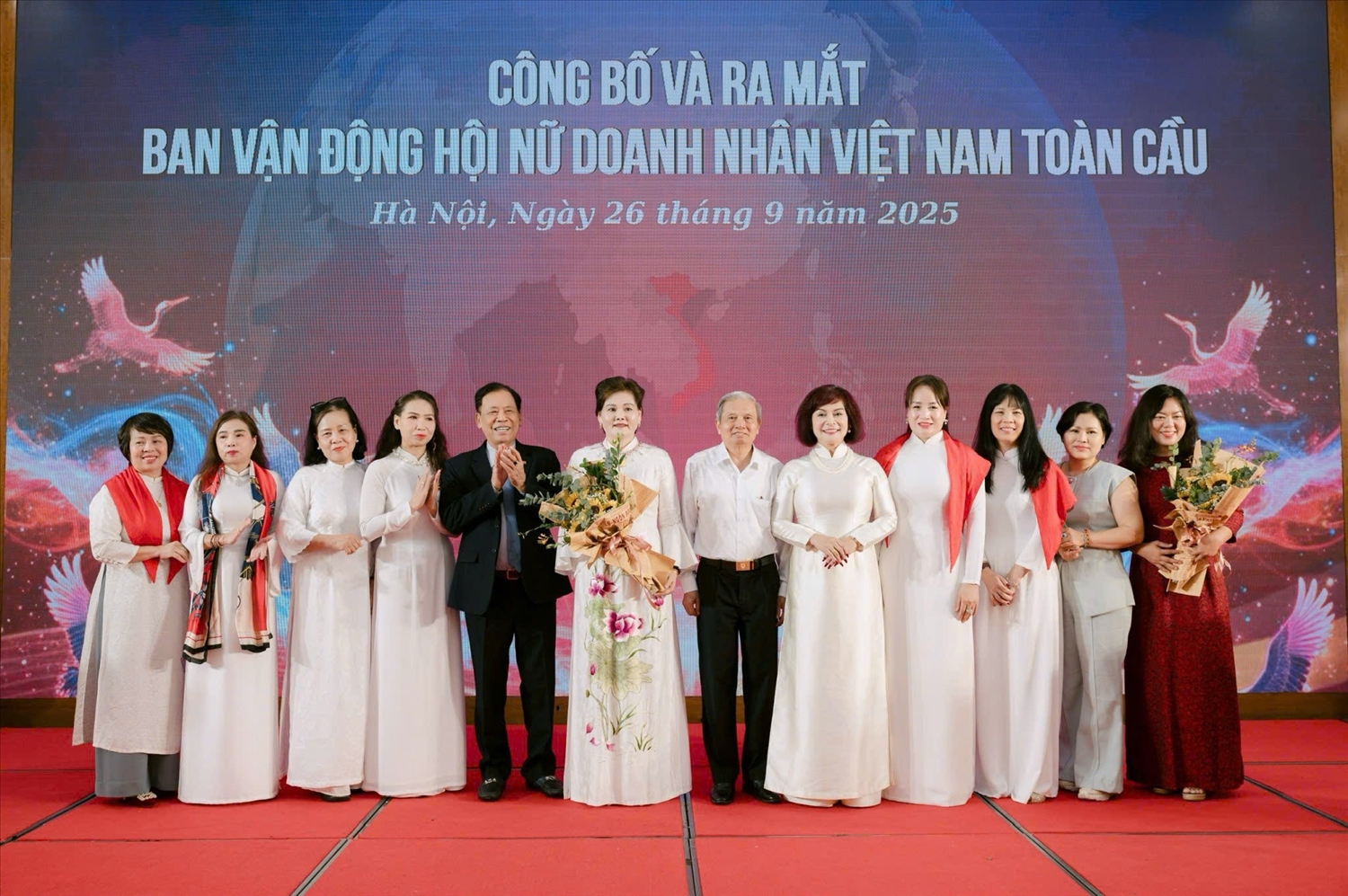 Ra mắt Ban Vận động ""Hội nữ Doanh nhân Việt Nam toàn cầu" thúc đẩy kết nối hội nhập Asean và quốc tế. Ra mắt Ban Vận động ""Hội nữ Doanh nhân Việt Nam toàn cầu" thúc đẩy kết nối hội nhập Asean và quốc tế.