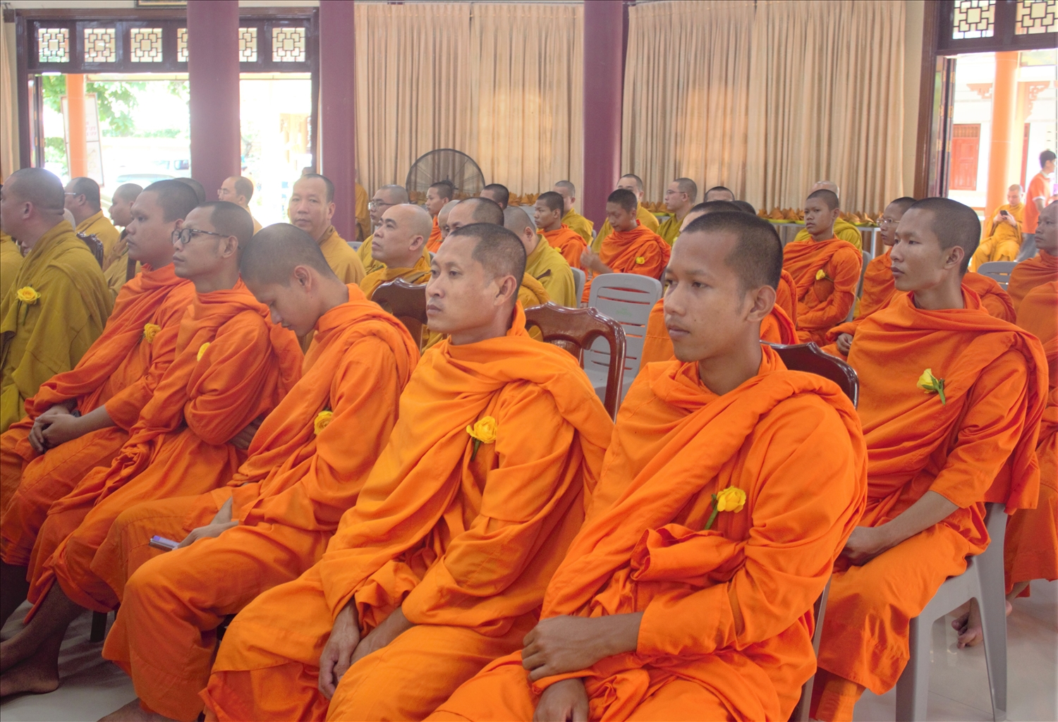 Chư tăng ni tham dự đại lễ