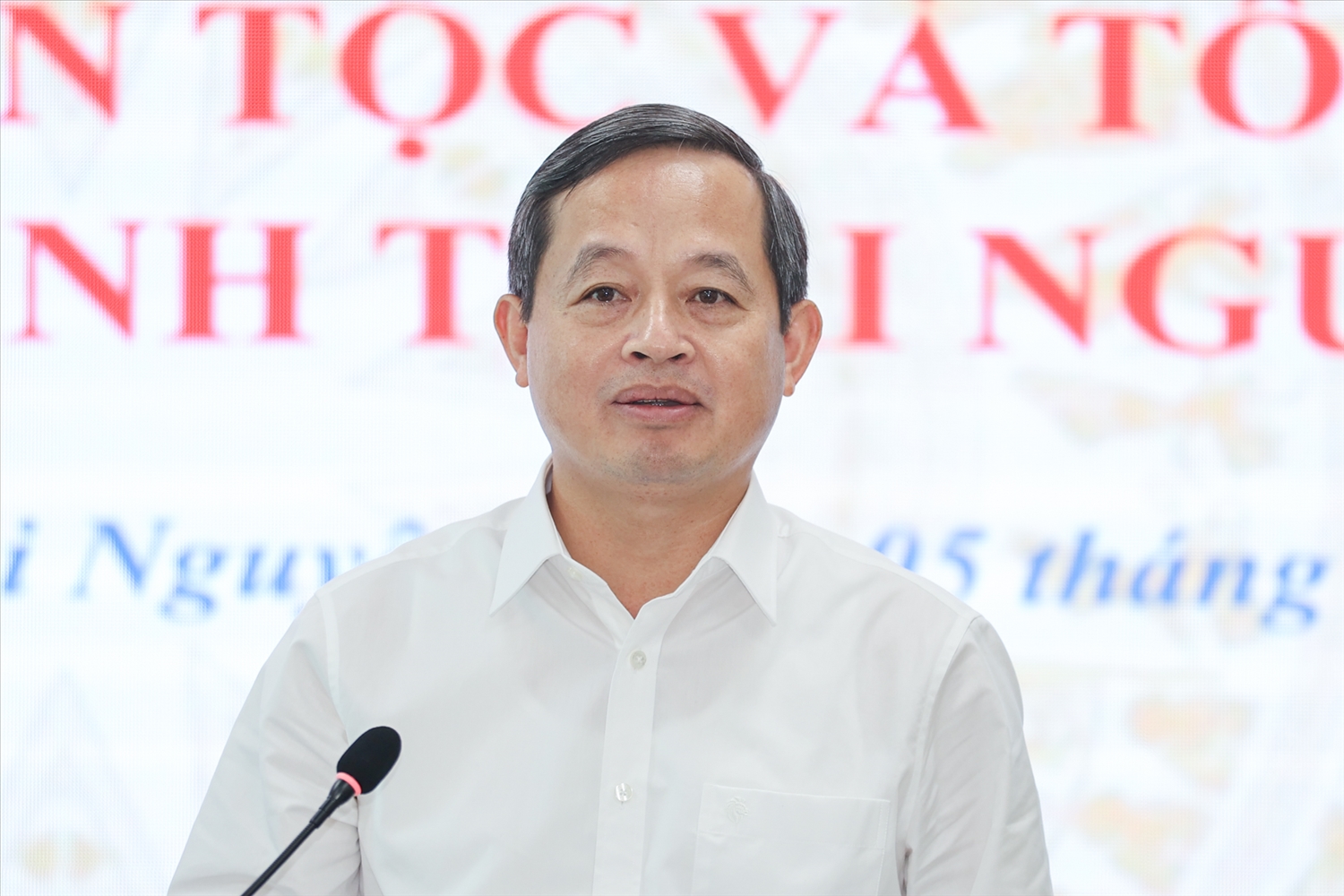 Ông Phạm Hoàng Sơn - Chủ tịch UBND tỉnh Thái Nguyên, phát biểu tại buổi làm việc