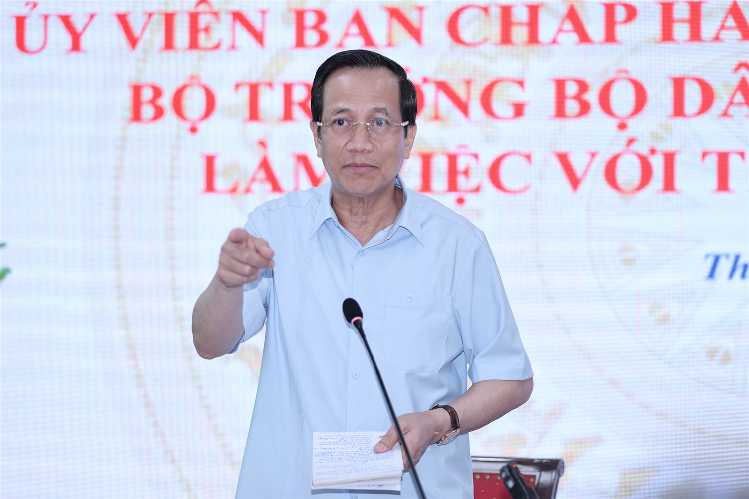 Bộ trưởng Đào Ngọc Dung phát biểu tại buổi làm việc