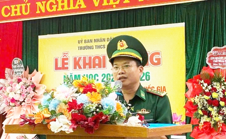 Đại tá Đoàn Ngọc Báu - Chính ủy Bộ đội Biên phòng tỉnh Gia Lai phát biểu tại buổi lễ