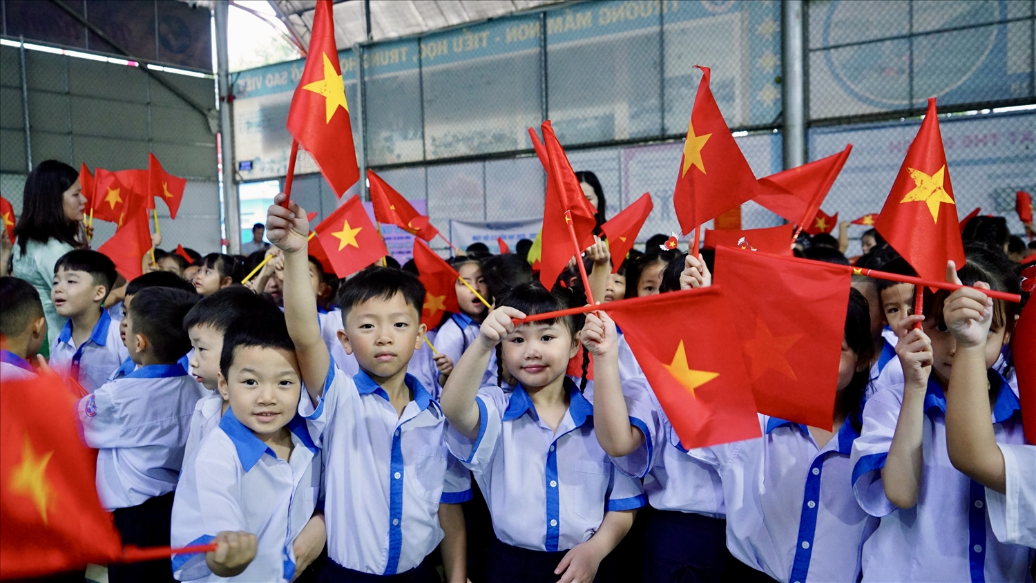 (Tin Chuyên đề) Trường TH, THCS & THPT Sao Việt đón lễ khai giảng đặc biệt 6