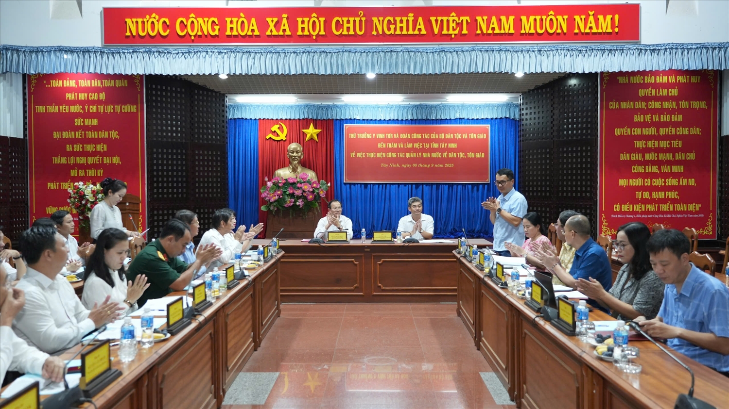 (TIN PV) Tây Ninh cần bổ sung đủ nhân sự lĩnh vực dân tộc, tôn giáo trong vận hành chính quyền 2 cấp 3