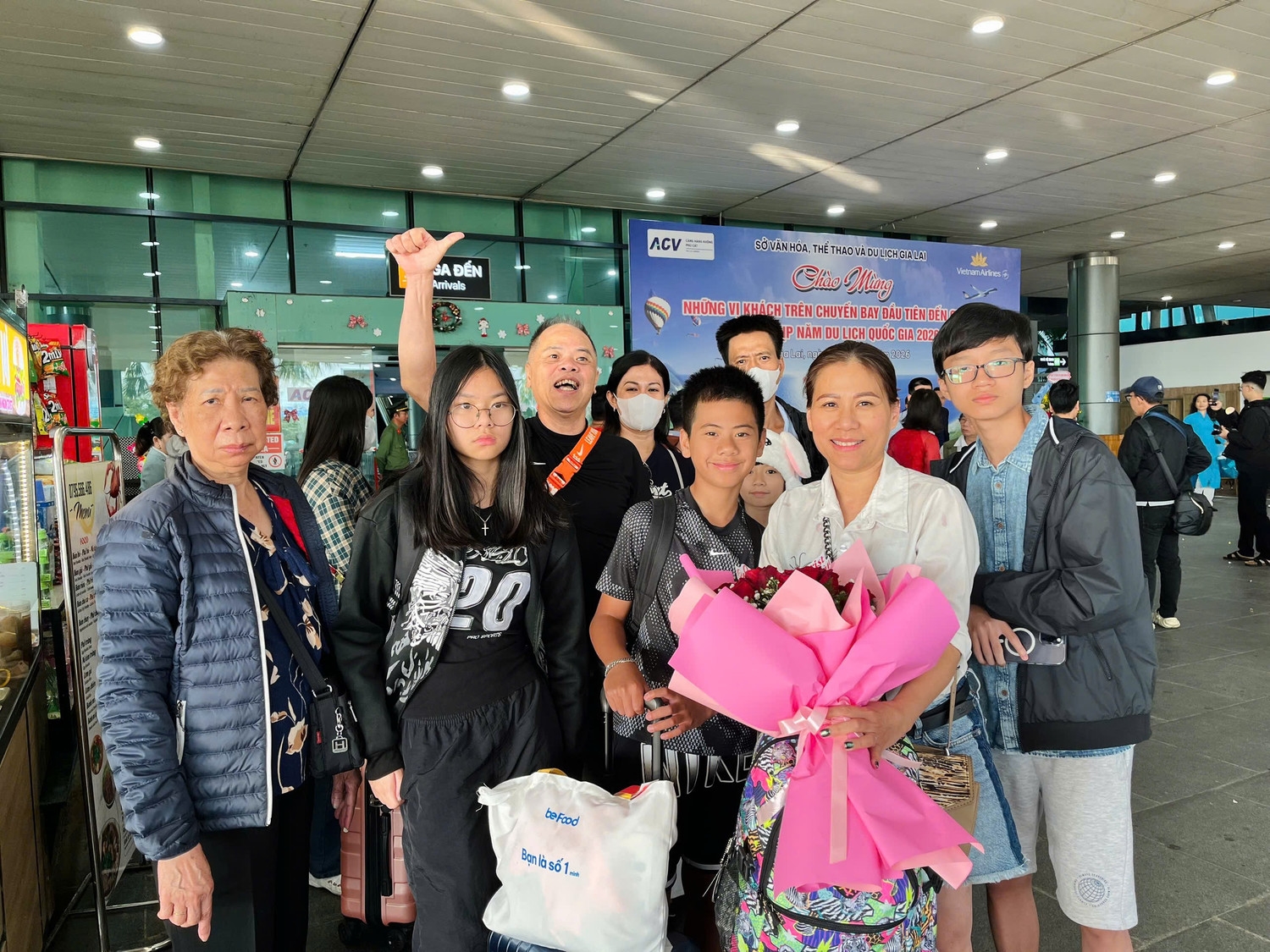 Những vị khách háo hức khi đến du lịch Gia Lai vào dịp đầu năm 2026. (Ảnh: T.Nghĩa)