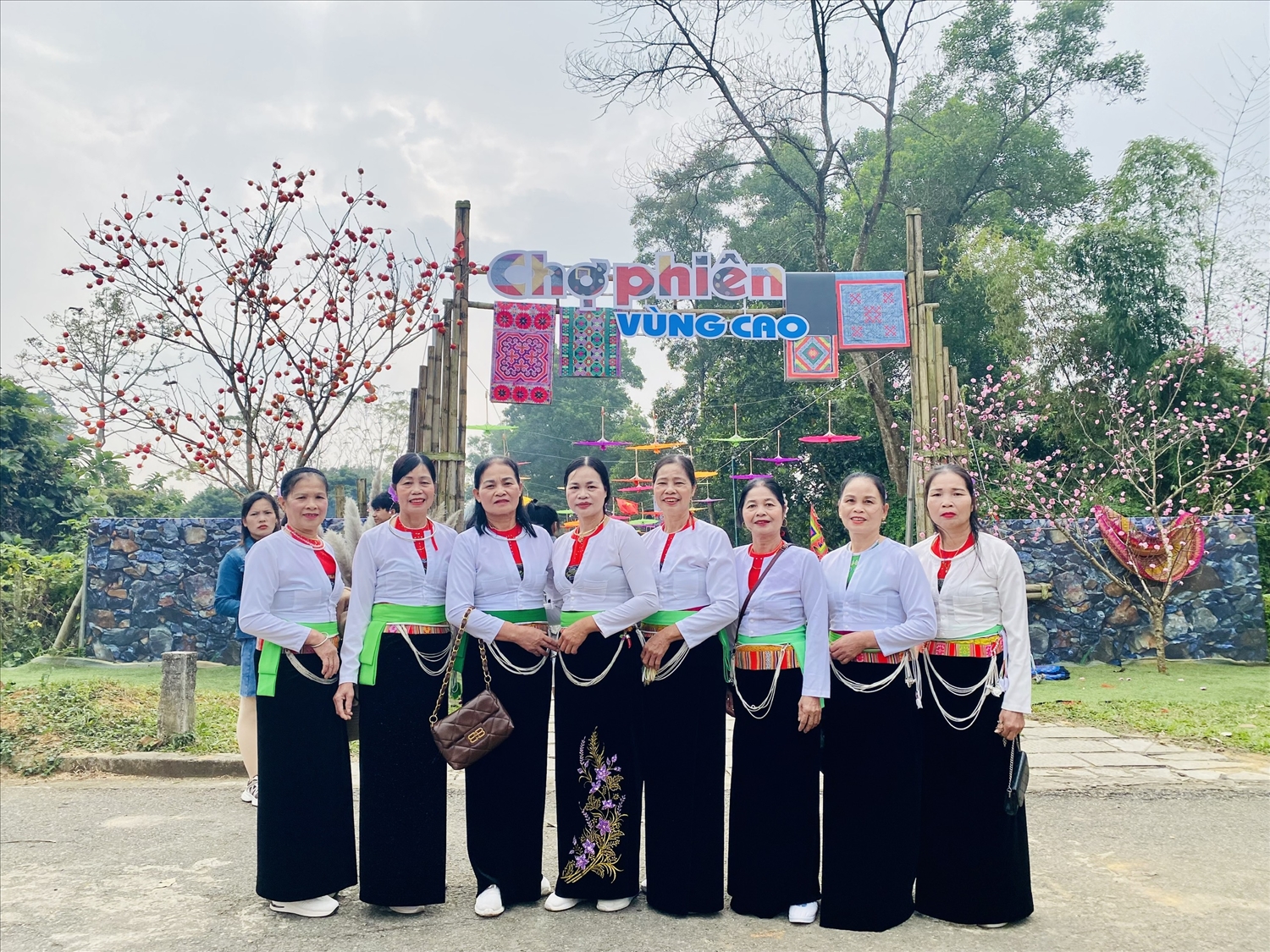 Phiên chợ vùng cao đặc sắc với chủ đề: Chào năm mới 2026