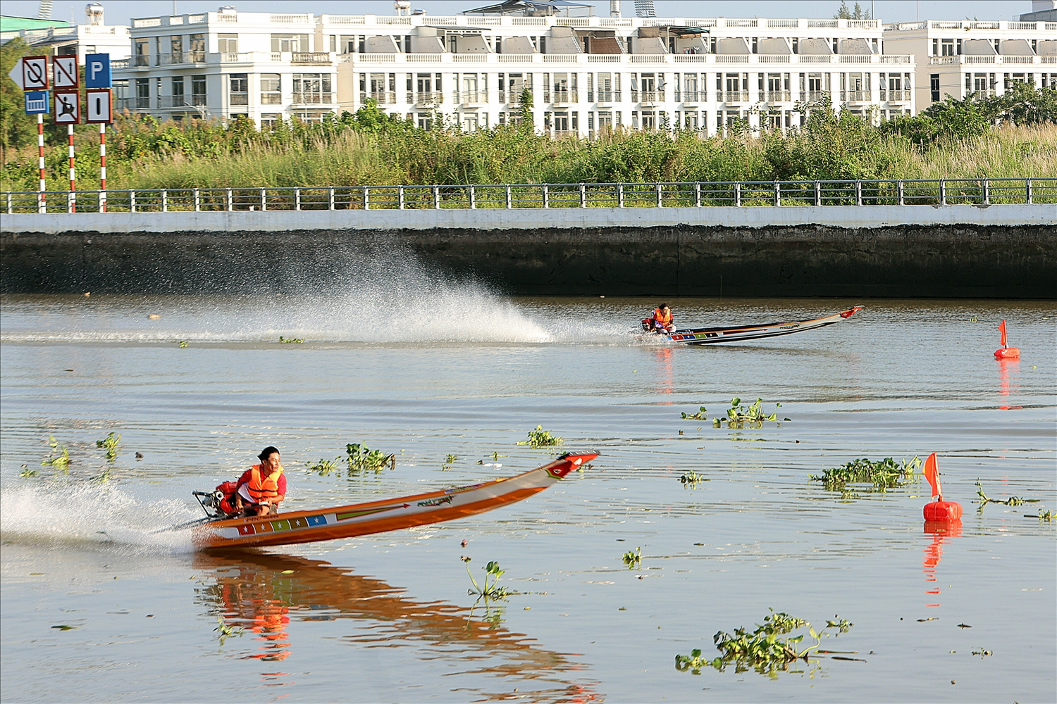 (TIN ẢNH) Thể thao hòa nhịp văn hóa sông nước Cần Thơ trong ngày đầu năm 2026 8