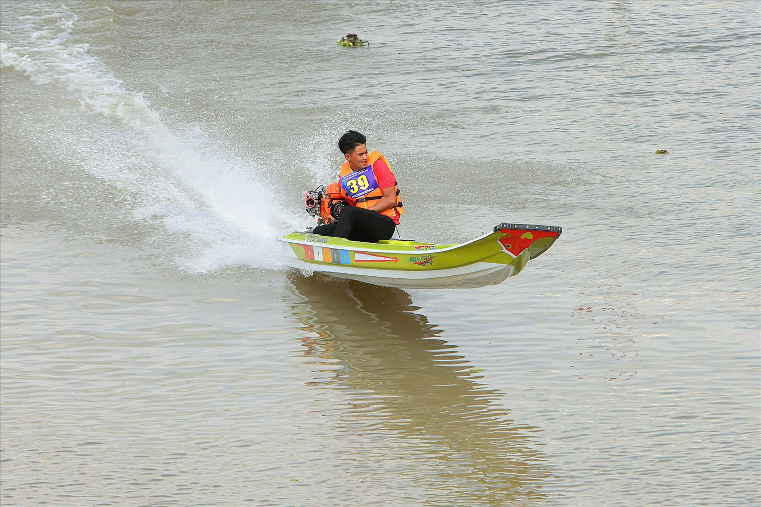 (TIN ẢNH) Thể thao hòa nhịp văn hóa sông nước Cần Thơ trong ngày đầu năm 2026 7