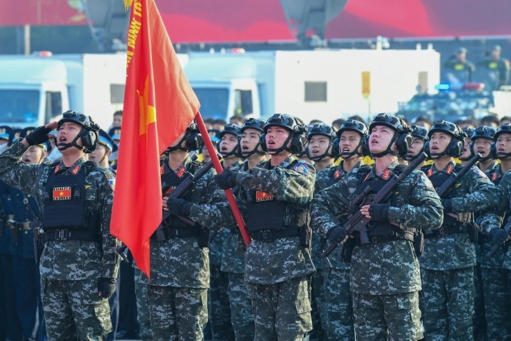 Các lực lượng duyệt đội ngũ tại Lễ xuất quân (Ảnh: Dương Triều)