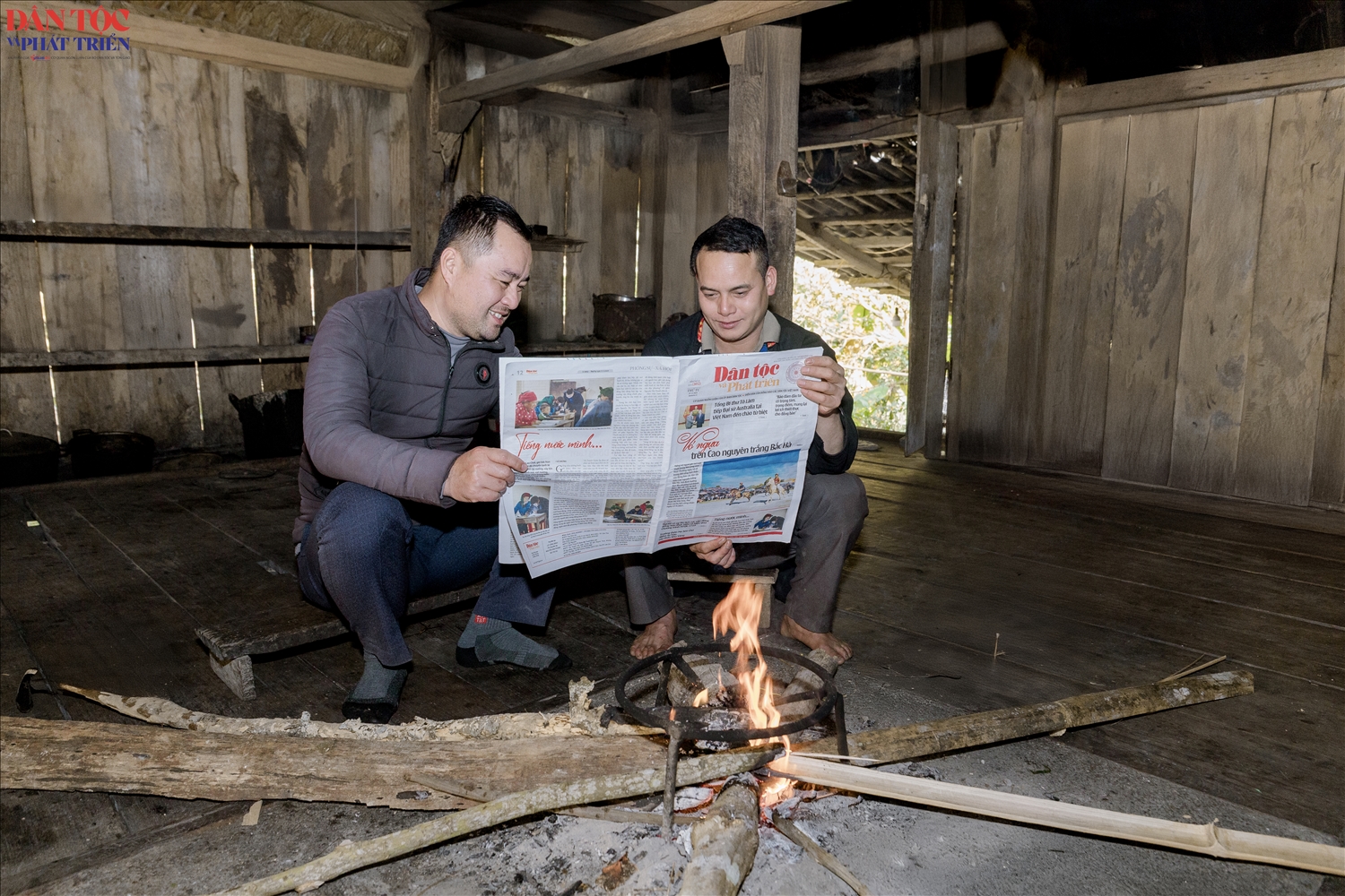 Anh Phàn Văn Piếu tìm hiểu về những mô hình phát triển kinh tế hiệu quả trên Ấn phẩm Dân tộc và Phát triển của Báo VietNamNet