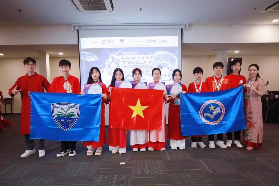 Đoàn học sinh Trường Tiểu học, THCS và THPT Sao Việt, Trường THPT Chi Lăng giành 3 huy chương tại YTAC 2026