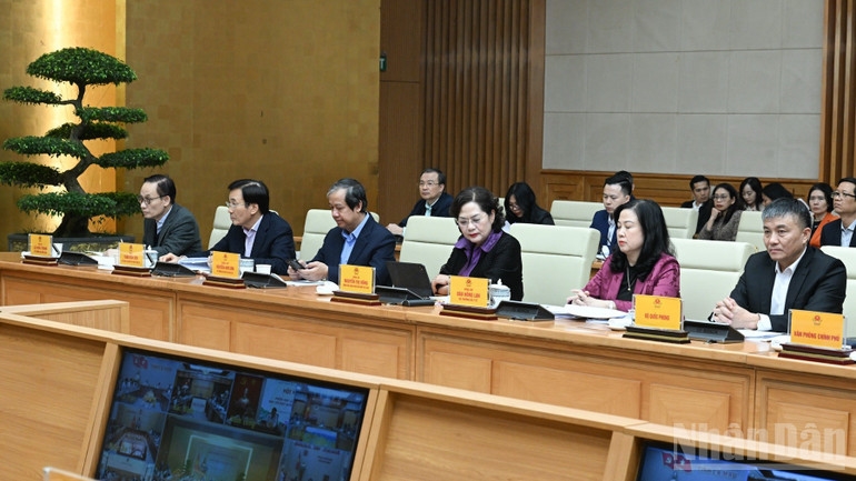 Lãnh đạo các bộ, ngành, địa phương tham dự phiên họp. (Ảnh: Trần Hải) 