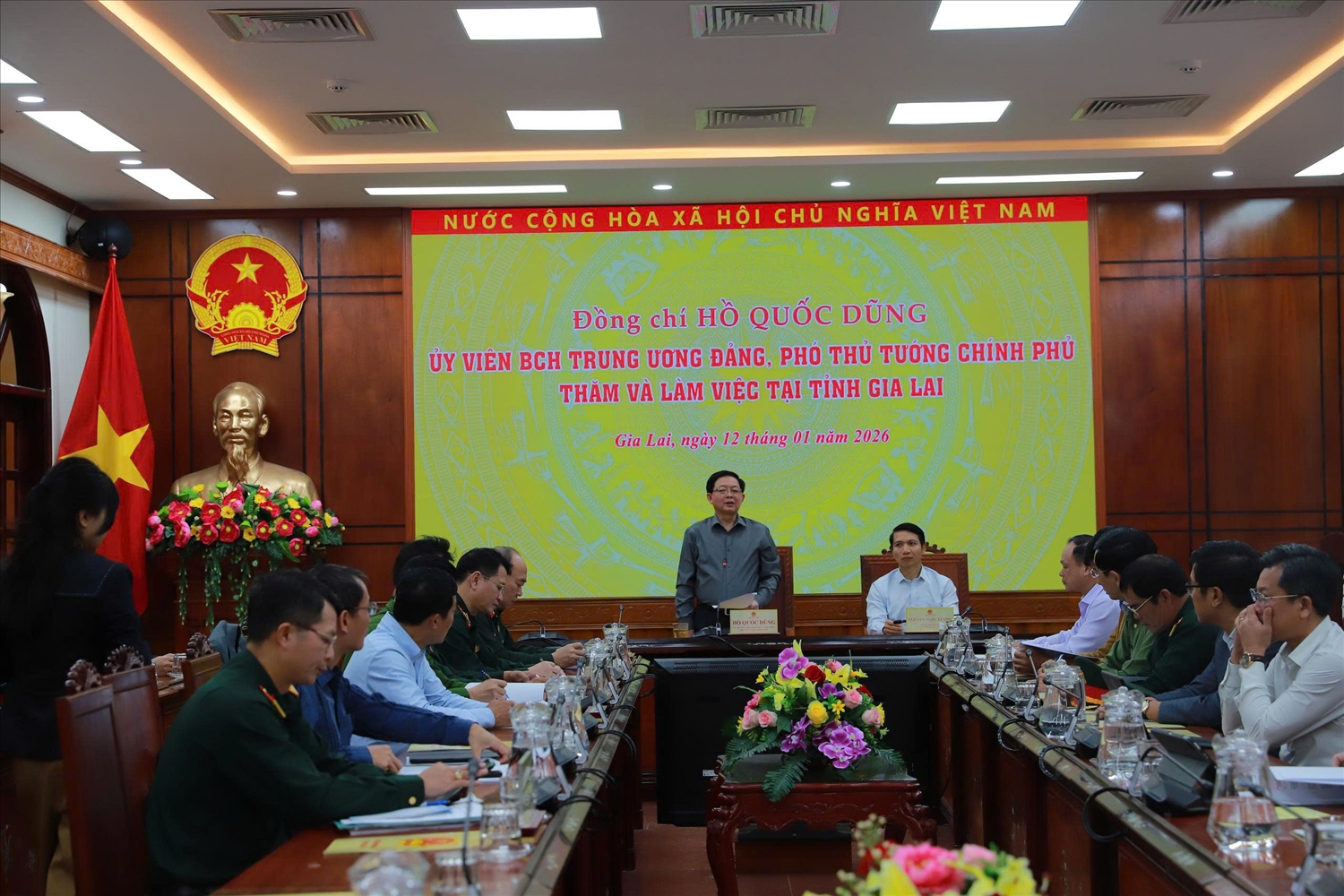 Phó Thủ tướng Hồ Quốc Dũng làm việc với UBND tỉnh Gia Lai về thực hiện Chiến dịch Quang Trung. (Ảnh H.Q)