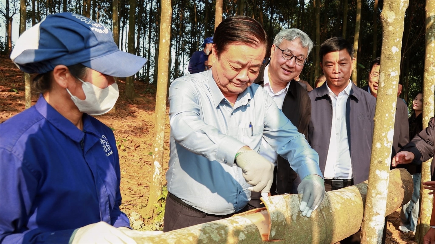 Thăm một số cơ sở sản xuát trên địa bàn tỉnh Lào Cai (ảnh Trọng Bảo)