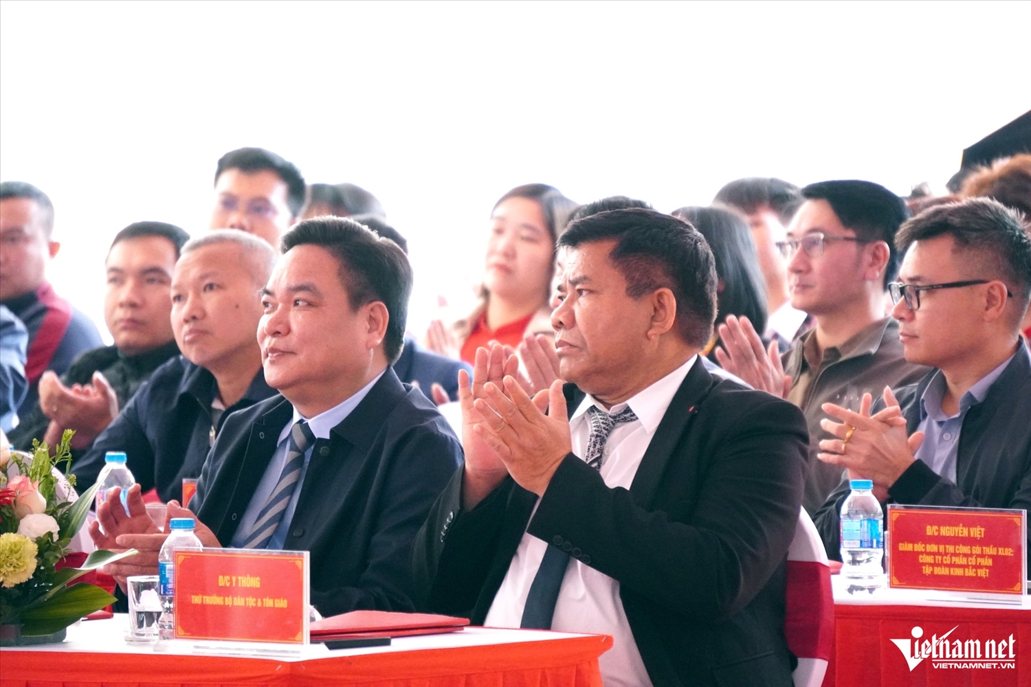 Thứ trưởng Bộ Dân tộc và Tôn giáo Y Thông dự lễ khởi công ở Trường Dự bị Đại học Sầm Sơn. Ảnh: Lê Dương