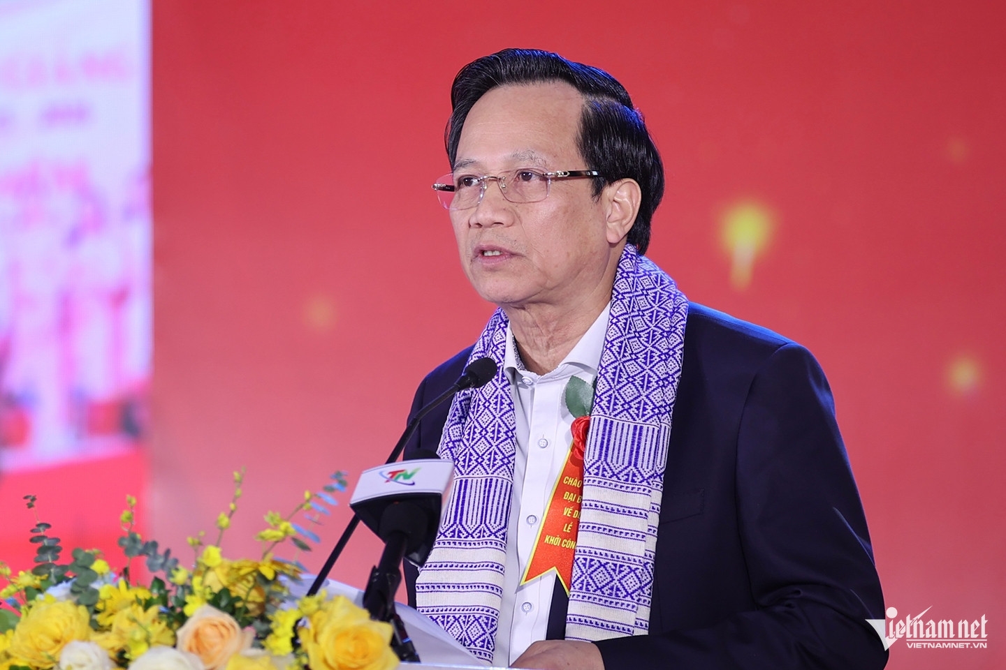 Bộ trưởng Đào Ngọc Dung mong muốn, mỗi công trình không chỉ đạt yêu cầu kỹ thuật, mà còn là công trình giáo dục, công trình của niềm tin và kỳ vọng