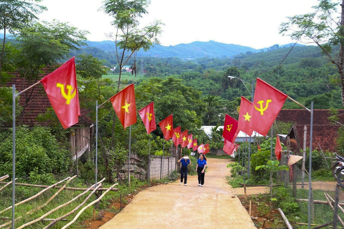 Giảm nghèo bền vững tiếp tục là một thành tựu nổi bật trong giai đoạn 2021 - 2025. Ảnh minh họa