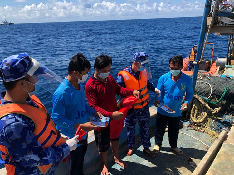 Thủ tướng chỉ đạo huy động tối đa thời gian, nguồn lực để chống khai thác IUU (Ảnh MH)