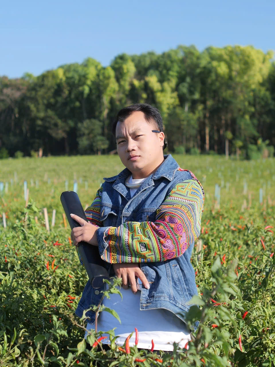 Chân dung nghệ sĩ Theeng Vang