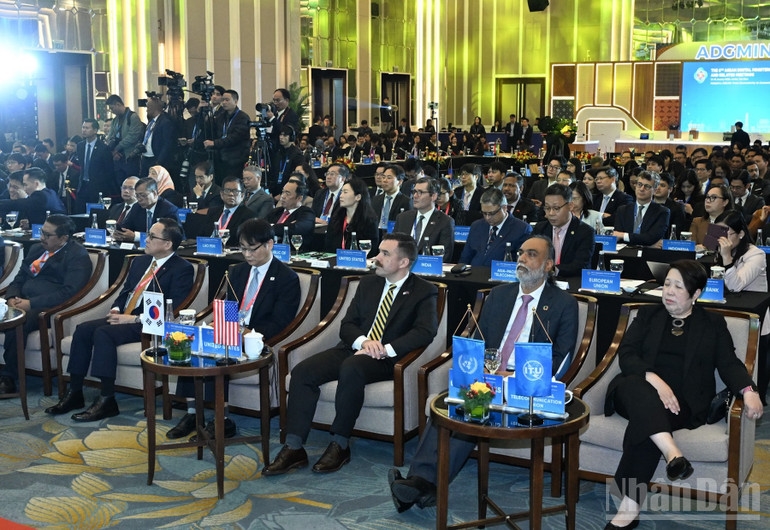 Các đại biểu quốc tế tham dự hội nghị. (Ảnh: Trần Hải)